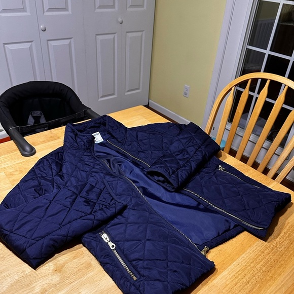 Old Navy women’s Deep Blue Quilted Puffer Jacket - Picture 2 of 5